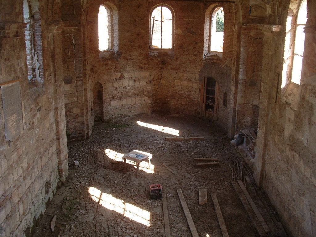 Фотографија из галерије Манастира Кувеждин, 2005 (3)